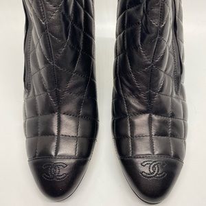 CHANEL Black Quilted Knee-High Boots, Size 7,5